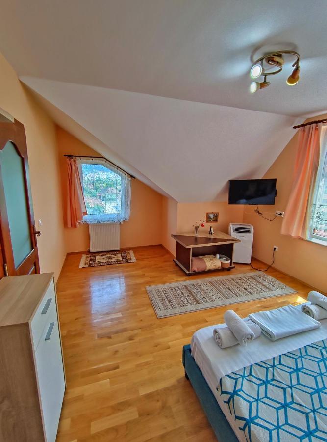 فندق Casa Adam سيفِسوارا المظهر الخارجي الصورة